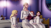 Barbie-12-dancing-princesses-disneyscreencaps.com-2081