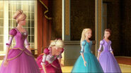 Hadley and Isla look as Genevieve greets the Duchess