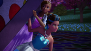 Принцесса 2 часть. Барби Академия принцесс 2. Айла из Барби Академия принцесс.