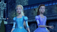 Barbie-12-dancing-princesses-disneyscreencaps.com-8388