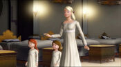 Barbie-12-dancing-princesses-disneyscreencaps.com-2655