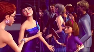 Barbie-fairy-secret-disneyscreencaps.com-322.jpg (113 KB) A fan resembling Makena