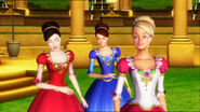 Blair, Courtney and Genevieve laugh at Edeline's acting