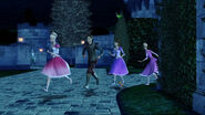 Genevieve, Derek, Ashlyn, Fallon and Courtney run