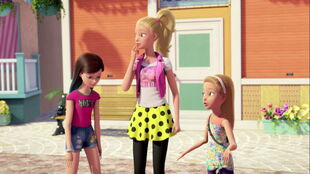 Barbie-puppychase-disneyscreencaps.com-4583