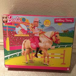 Barbie Walking Tawny Horse Doll Giftset Barbie Wiki Fandom