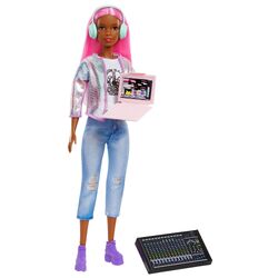 Barbie ※生産数7，000のドールです。