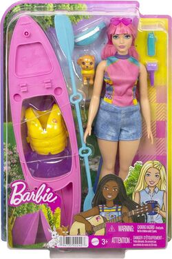 Barbie daisy travel doll and accessories shop