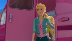 Barbie-Her-Sisters-in-A-Pony-Tale-barbie-movies-35833029-1024-576.png (673 kio)
