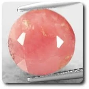 L'Opale rose est la pierre préférée de Geneviève