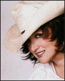 Julieaboutpic02.jpg