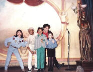 (Left to right) Pia Hamilton, Rickey Carter, Hope Cervantes, David Voss, and Susannah Williams performing on stage.