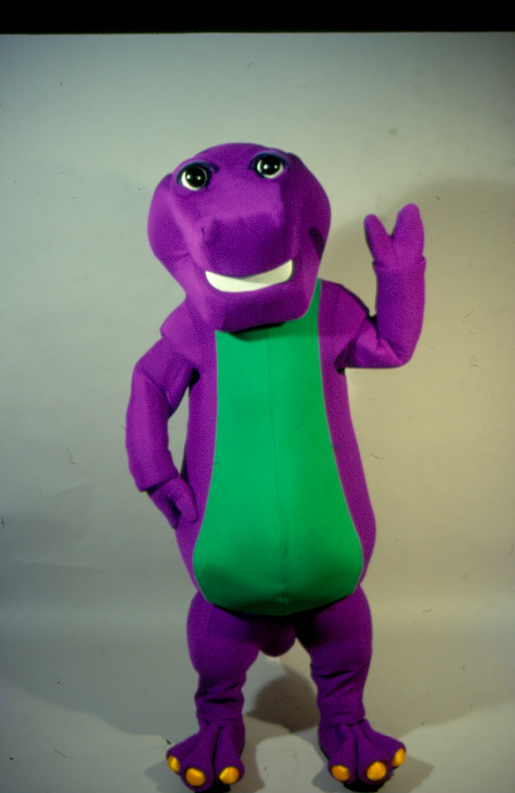 Barney Costume Grammys Red Carpet Barney The Dinosaur - vrogue.co