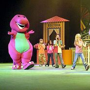 Barney and the kids doing the movements to "Mr. Knickerbocker".