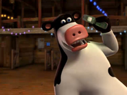 Otis, as he appears in the Back at the Barnyard theme song