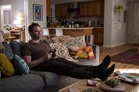 S03E01 Still 012