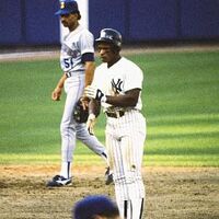 rickey henderson batting gloves