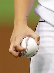 Knuckleball grip
