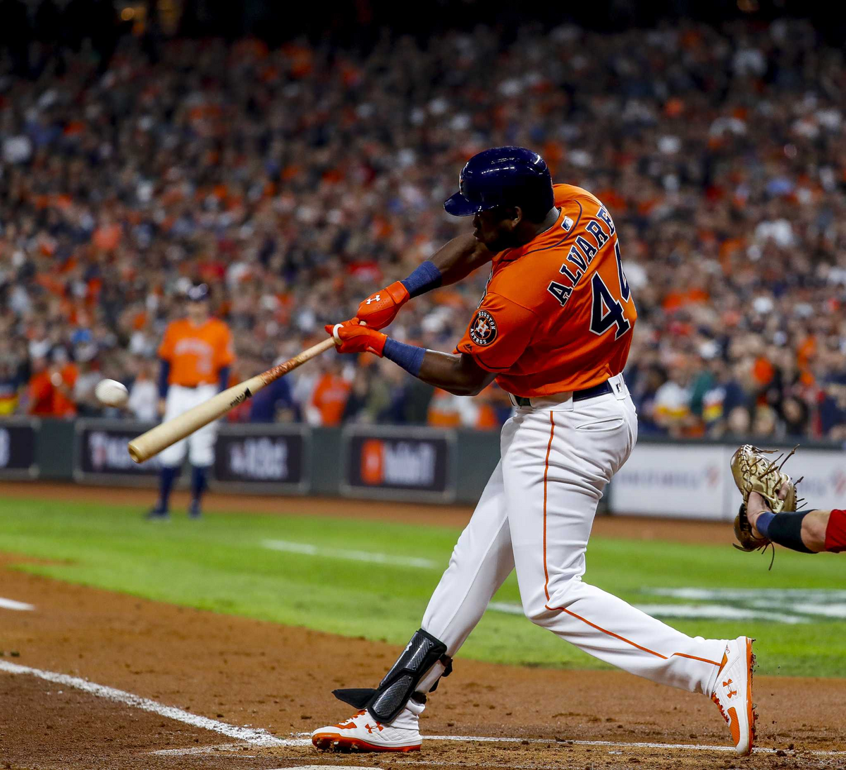 yordan alvarez fielding