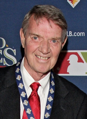 Fans, players pay tribute to Harry Kalas, Sports