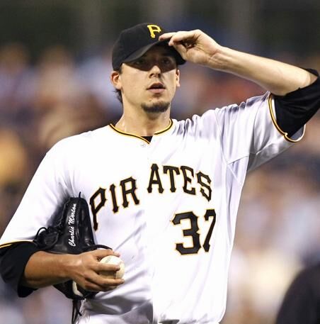 Charlie Morton (pitcher) - Wikipedia