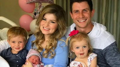 Chad, Erin, Carson, Brooklyn, and baby Everly.