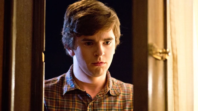 Norman returns home and overhears Norma and Dylan having an argument.