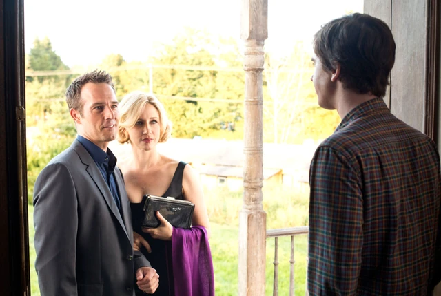 George assures Norman that he'll get Norma home safe and sound, but Norman isn't happy.