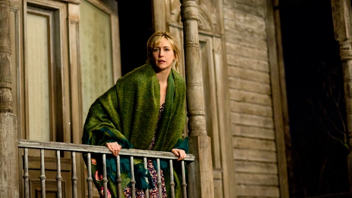 Dylan and Norman leave to search Summers' boat for the belt while Norma waits at home. She hears a car pull up, and runs outside, hoping for good news.