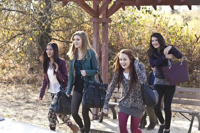 Norman is soon surrounded by high school girls. Bradley Martin (Nicola Peltz) gives him the third degree, but cuts the questioning short when another friend pulls up in a convertible. The girls run to catch a ride.