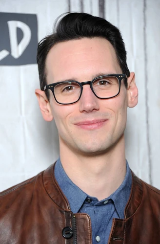 Cory Michael Smith | Batman: Anarky Wiki | Fandom