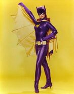 Yvonne-Craig-Batgirl-image-2-475x600