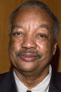 Paul Winfield (1939-2004), the voice of Earl Cooper (Batman: The Animated Series) and the voice of Sam Young (Batman Beyond)