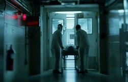 La piromana es llevada a Indian Hill.