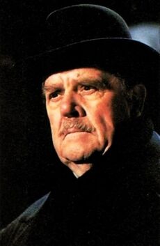 Gordon in Batman Returns.jpg