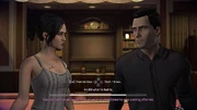Bruce meets Selina in his home