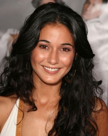 Emmanuelle Chriqui | Batman Wiki | Fandom