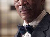 Lucius Fox (Morgan Freeman)