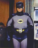 1aa85050-a3a5-45b9-bf3e-8840265bf0ed batman Adam West