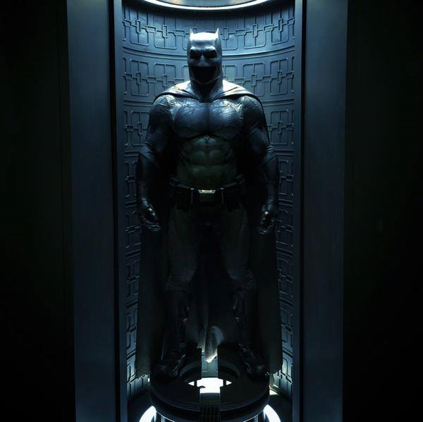 Bat-traje (DC Extended Universe) | Batpedia | Fandom