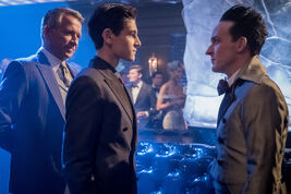 Gotham S4E01o
