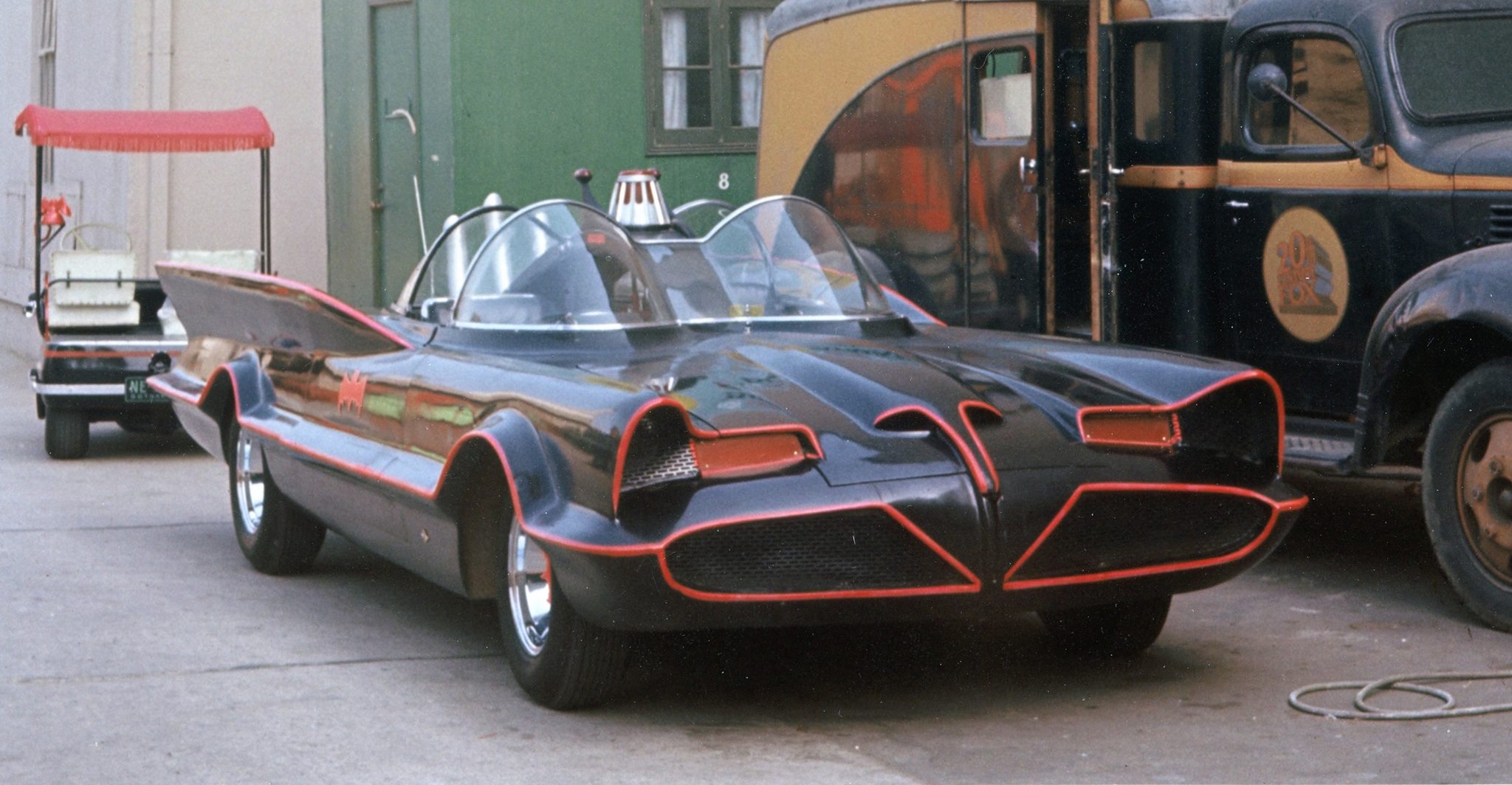 Batmobile (serie de 1966) | Batpedia | Fandom