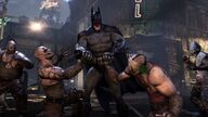 Batman-Arkham-City-double-hand-crush