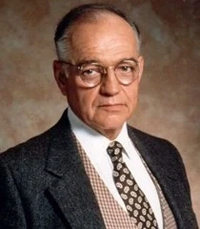 Richard Dysart (1929–2015), the voice of Dr. Bartholomew (Batman: The Animated Series)