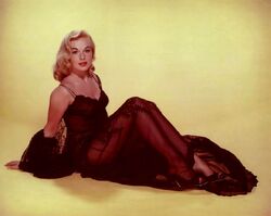 Leslie parrish hot