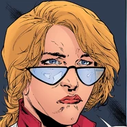 Quinzel devant la cellule du Joker