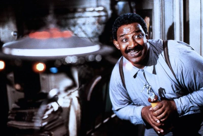 Harry Noble Batteries not included Wiki Fandom