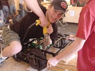 Edge 03.jpg (60 KB) Marc Devidts working on Edge in The Pits of BattleBots IQ 2003