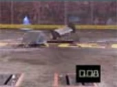 Both robots are stuck under the Hellraisers in the last seconds of the fight.