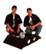 Edge Team Photo.jpg (63 KB) Edge with its team during Season 5.0